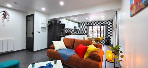 Athis-Mons Apartamento | Duo : Ambiance rebelle et zen, proche RER C & Orly