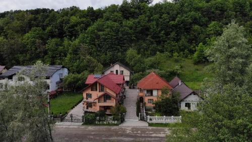 Vadu Izei Casa | Dupa apa la Razvan