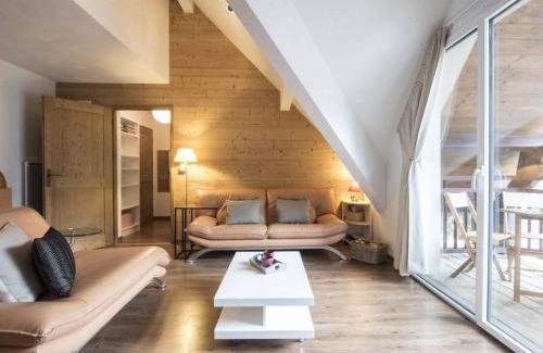 Saint-Lary-Soulan Apartamento | Duplex 10 pers, 98m², cœur du village, balcon, proche télécabine et thermes, parking privé, jacuzzi - FR-1-296-340
