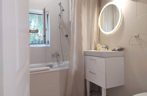 Keszthely Apartamento | Duplex 2-bedroom apartment in enchanting Keszthely with AC, WiFi and balcony