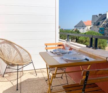 Port Guillaume Apartamento | Duplex 2 pièces Port Cabourg - 2 à 4 personnes - Terrasse - Vue Port - Exclusif Book ing
