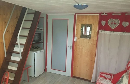 La Bourboule Apartamento | Duplex 24m2 Avec Terrasse et Chambre en Mezzanine. Proche du Mont Dore
