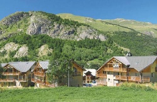 Valloire Apartamento | Duplex 3* 8 pers. à Valloire - Sud-Est, Balcons, Garage, Proche Centre et Remontées - FR-1-263-484