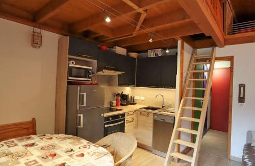Areches Apartamento | Duplex 4/5 pers., centre Arêches-Beaufort, piscine, proche commerces et pistes - FR-1-342-142