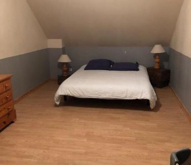 Nogent-l'Artaud Apartamento | Duplex 4 couchages chaleureux gare sur place