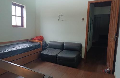 Pero Casa | Duplex 450m da Praia do Peró com Enxoval, Wi-Fi, TV a Cabo, Estacionamento