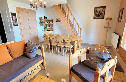 Saint-Michel-de-Chaillol Apartamento | Duplex 8/9 pers avec terrasse Sud, proche pistes, Wi-Fi, animaux OK, parking + options - FR-1-393-92