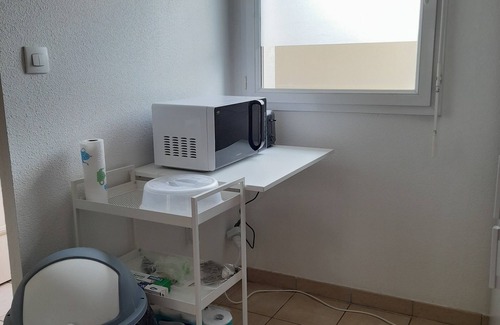 Ambares-et-Lagrave Apartamento | Duplex apartment with swimming pool and secure parking 20 minutes from Bordeaux.