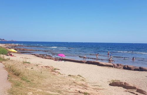 Boulouris-sur-Mer Apartamento | Duplex apartment with beautiful sea view