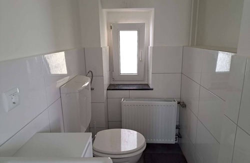 Solingen Apartamento | Duplex apartment with two bedrooms and a living room