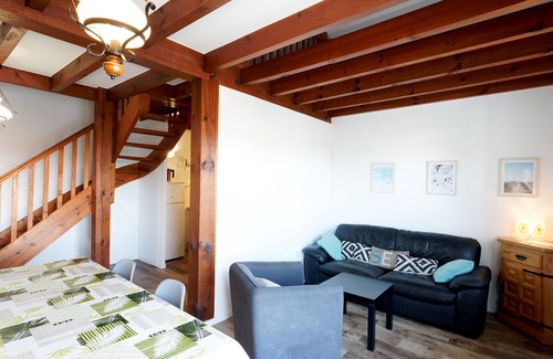 Hendaye Apartamento | Apartamento dúplex con piscina compartida y vistas al mar