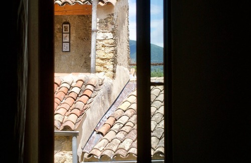 Lourmarin Apartamento | "Duplex Atelier/coeur de Lourmarin"
