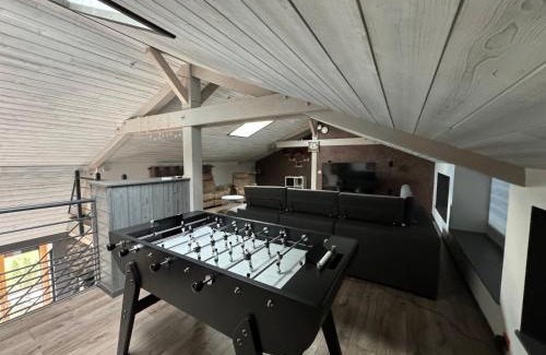 Montaigut-le-Blanc Casa | Duplex avec poêle à granulés et garage à motos