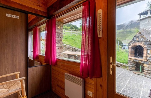 Loudervielle Chalet De Esquí | Chalet dúplex para 6 personas en Peyragudes con 3 habitaciones, terraza y barbacoa