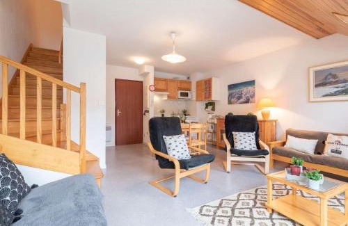 Saint-Lary-Soulan Apartamento | Duplex confortable avec 2 chambres, balcon et parking à Saint Lary village, proche des thermes et télécabine - FR-1-296-336