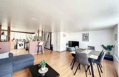 Chalons-en-Champagne Apartamento | Duplex Cosy 85 m² hypercentre de Châlons-en-Champagne- Place de la République