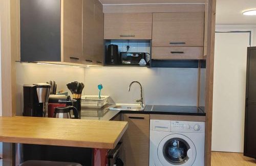 Val-Thorens Apartamento | Duplex cosy 6 pers, 39m², 3 chambres, balcon, accès direct aux pistes, centre Val Thorens - FR-1-545-46