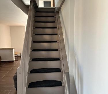 Lunel Apartamento | Duplex Cosy en Cœur de Ville