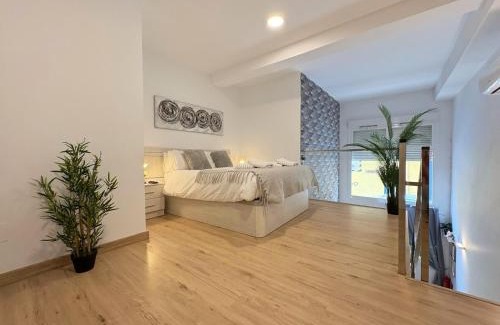 Jardin de la Abadia Apartamento | Duplex Huelin II & Beach