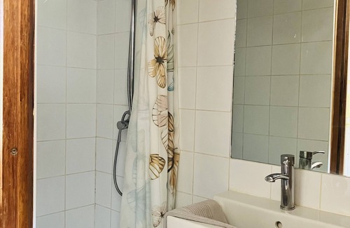 Fontaine-de-Vaucluse Apartamento | Duplex in the heart of the village