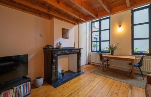 University District Apartamento | Duplex in historical centre with private courtyard