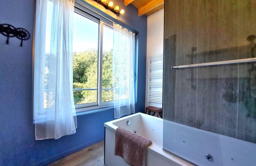Tocqueville Apartamento | Apartamento-Baño con bañera-Vista al Jardín
