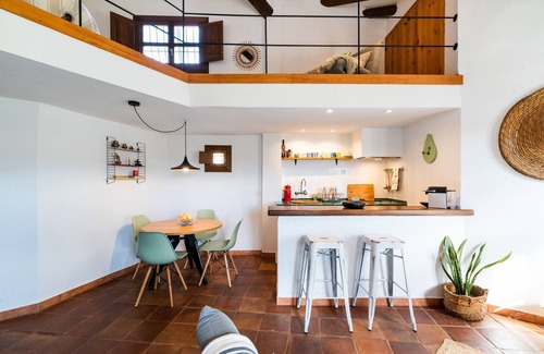 Nigüelas Cama Y Desayuno | Loft dúplex en la naturaleza con jardín y piscina