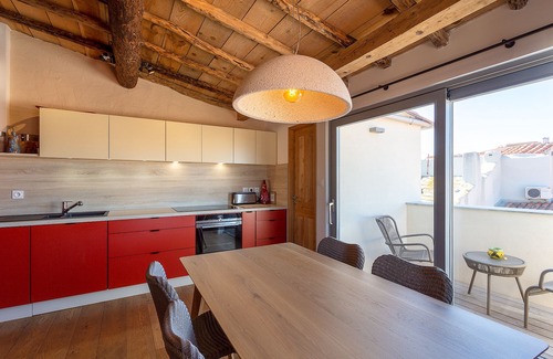 Bonifacio Apartamento | ¡Dúplex nido de águila en el corazón de la ciudadela de Bonifacio! Completamente reformado.