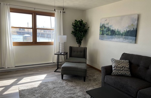 Byron Casa | Duplex overlooking Rock River