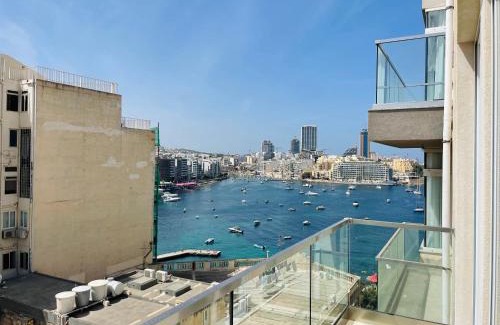 Tower Road Apartamento | Duplex Penthouse in Sliema