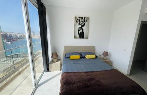 Tower Road Apartamento | Duplex Penthouse in Sliema