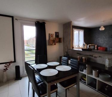Chessy Apartamento | Duplex proche Disney avec écran cinéma
