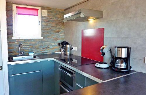 Marseillan Plage Apartamento | Duplex rénové avec clim, terrasse et parking à Marseillan - FR-1-387-162