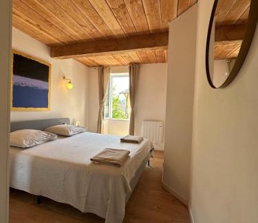 Roquesteron Apartamento | Duplex refait à neuf Village au coeur de la nature