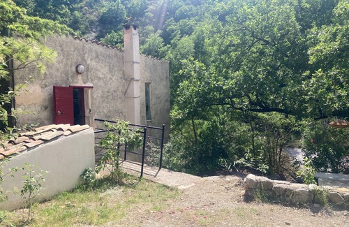 Sisteron Apartamento | Duplex, Riviere, natural terrace and boules court.