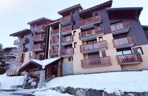 Montalbert Apartamento | Dúplex amplio. Valle de Aime-la-Plagne. Acceso directo a pistas. Balcón y parking gratuito.
