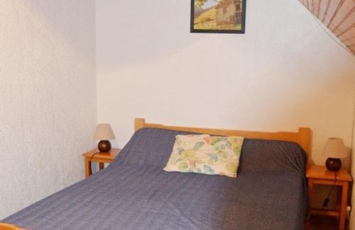 Esquieze-Sere Apartamento | Duplex T4 7 pers avec terrasse et parking à Esquièze-Sère - FR-1-402-73