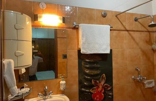 Varanasi Casa | Duplex Villa Near Kashi Vishwanath Temple