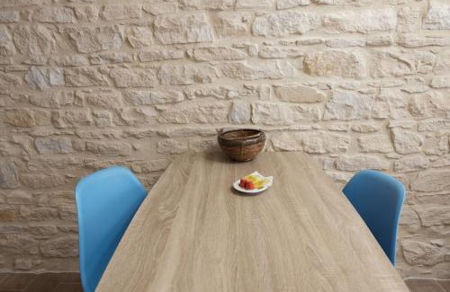 Voltaire - Saint Amour Apartamento | Duplex with exposed stone Heart of Lyon 3rd arrondissement near Part-Dieu