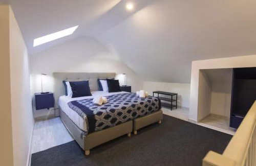 Merces Apartamento | Duplex with Terrace in Principe Real