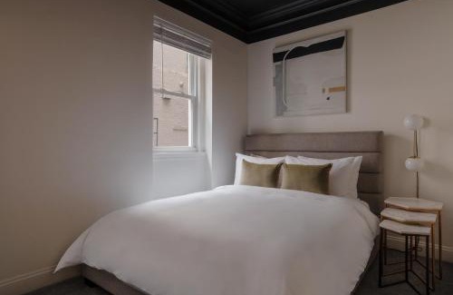 Northwest Hotel | Dupont Circle Embassy Inn by FOUND
