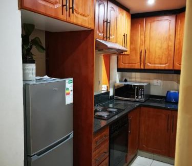Durban Beachfront Apartamento | Durban Beach Getaway - Summersands, Inverter for load shedding, free wifi & free Parking