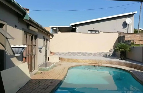 Bluff Casa | Durban selfcatering home - 3 Guests