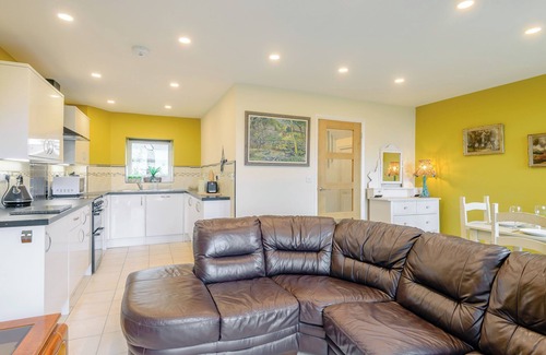 Criccieth Cabaña | Dutch Barn Two - UK12873