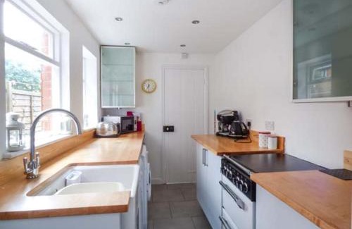 Colchester Casa | Dutch Cottage
