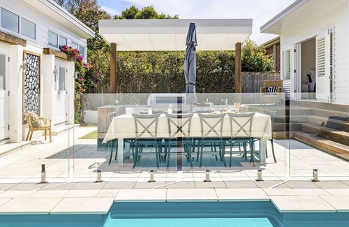Nelson Bay Casa | Dutchie's Beach Oasis - Private home with pool, walk to beach and town