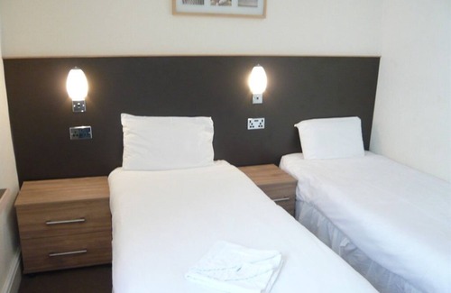 South Shore Hotel | Dutchman Hotel