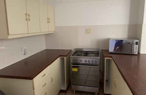 Herolds Bay Hotel | Dutton's Cove Guesthouse