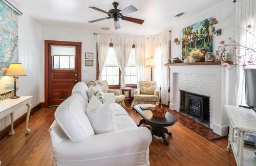 Savannah Beach Casa | Dutton Waller Cottage