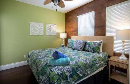 Downtown Apartamento | Duval Street Suite w kitchen and shared heated pool